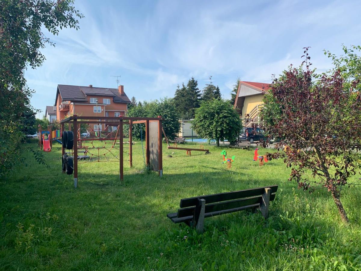 Pokoje Gościnne i Apartamenty Ula Ustronie Morskie Zewnętrze zdjęcie